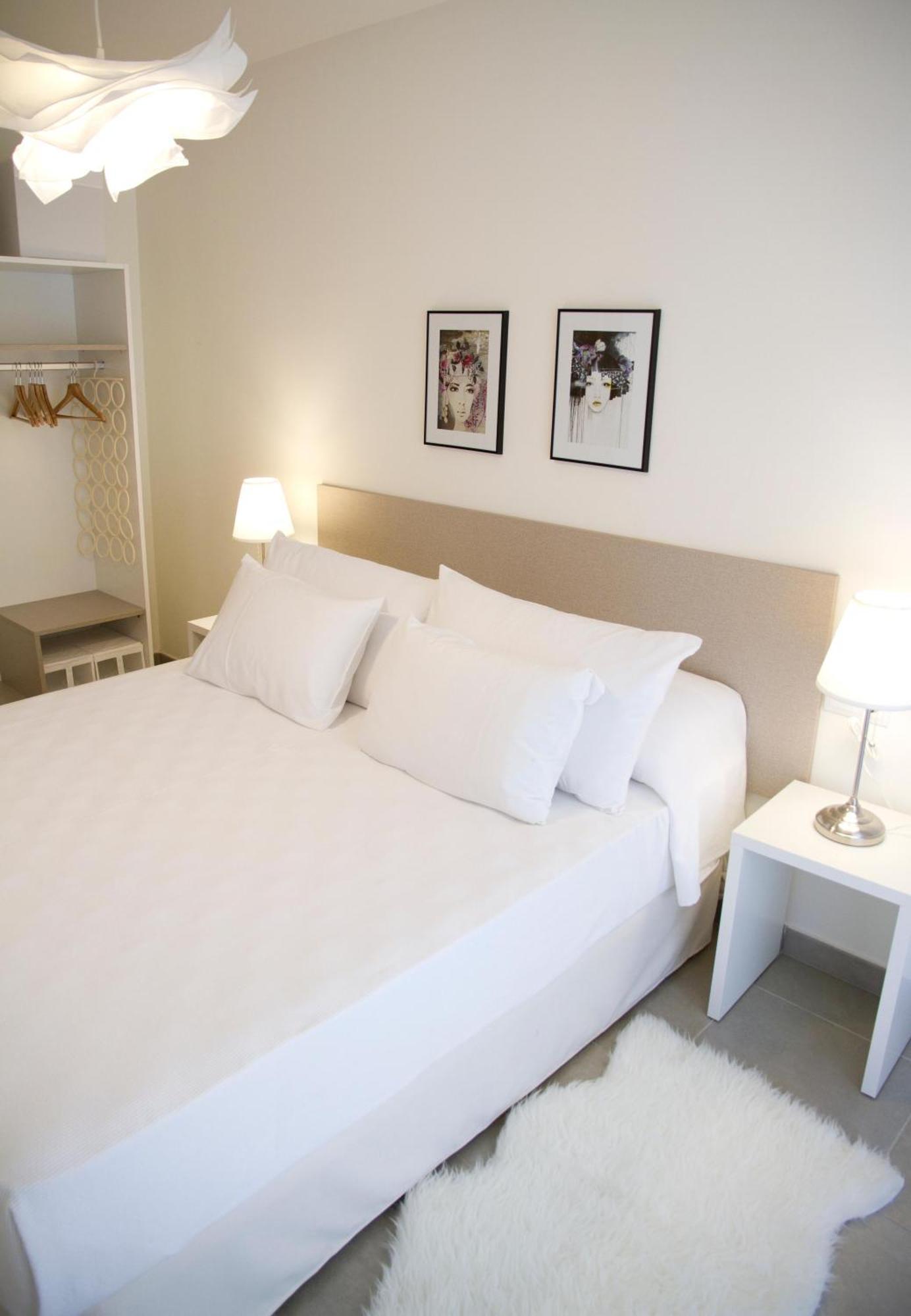 Santa Susanna Chic! Apartments By Alegria المظهر الخارجي الصورة